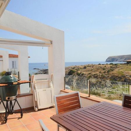 Beachfront Duplex With Terrace And Sea Views - Cadaqués Exteriér fotografie