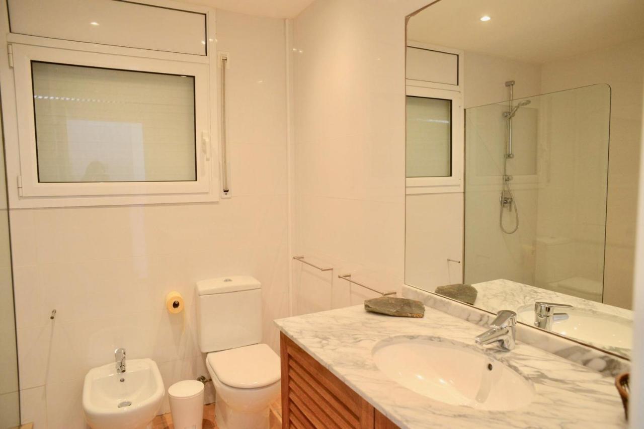 Beachfront Duplex With Terrace And Sea Views - Cadaqués Exteriér fotografie