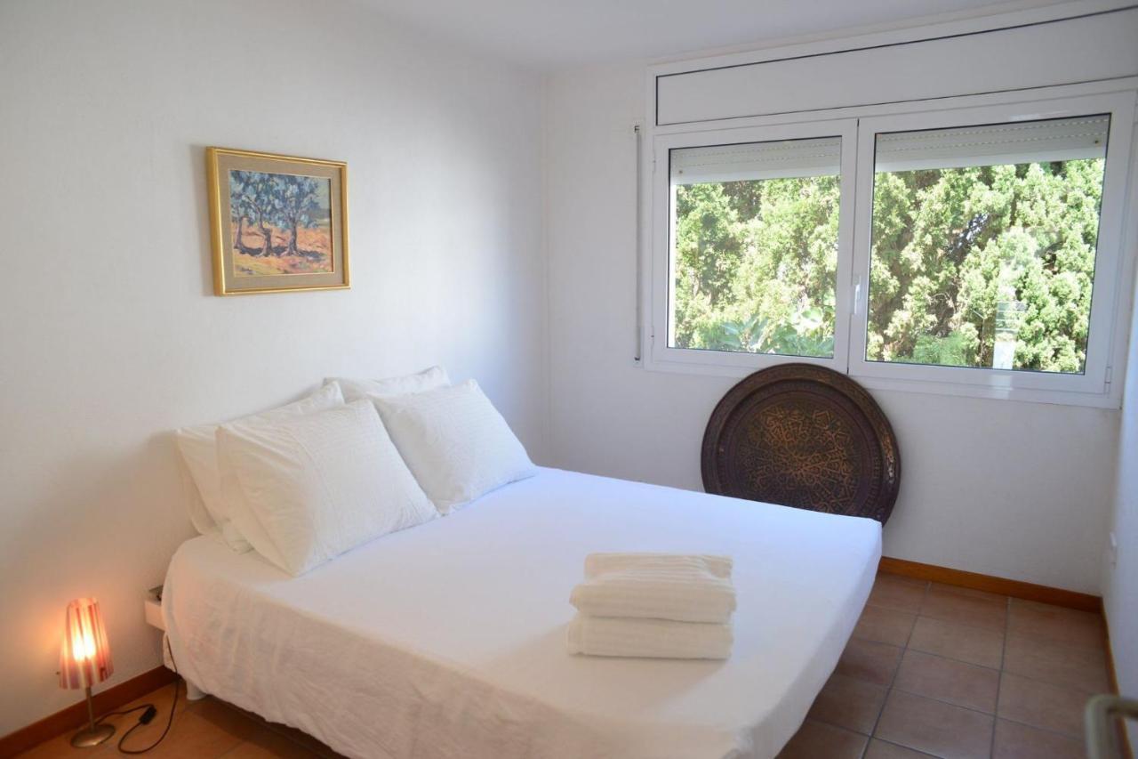 Beachfront Duplex With Terrace And Sea Views - Cadaqués Exteriér fotografie