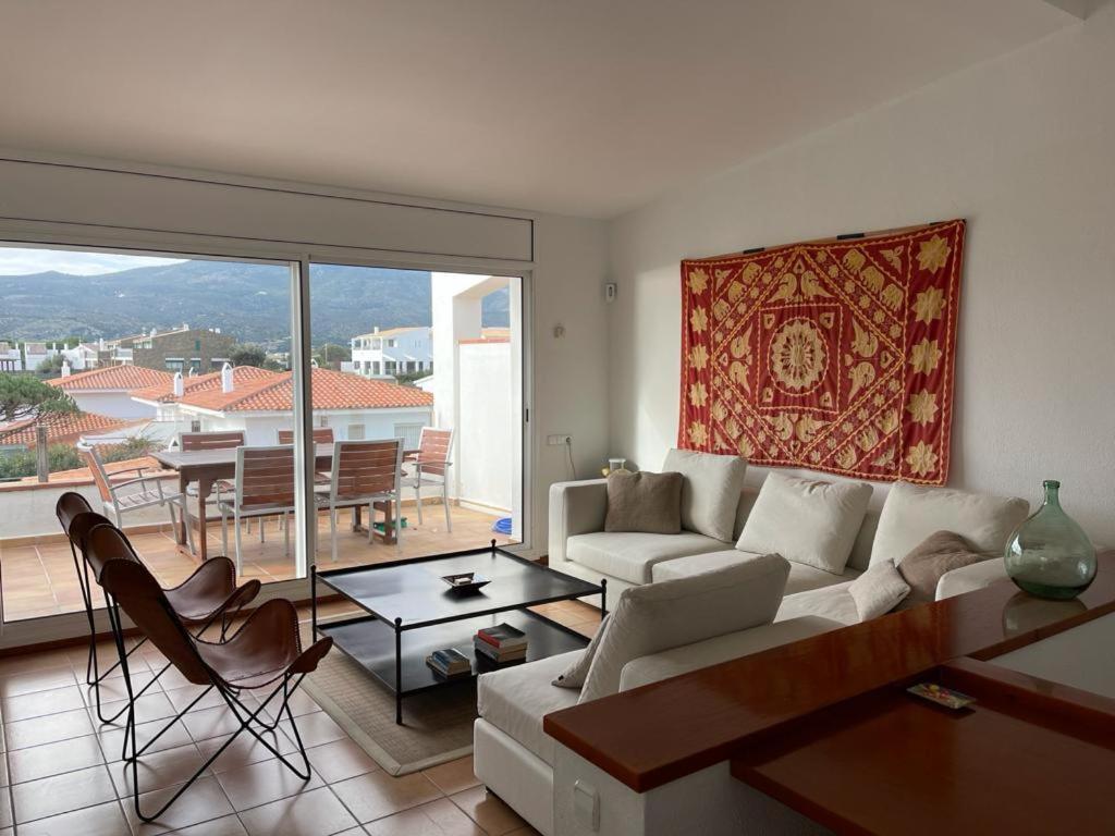 Beachfront Duplex With Terrace And Sea Views - Cadaqués Exteriér fotografie
